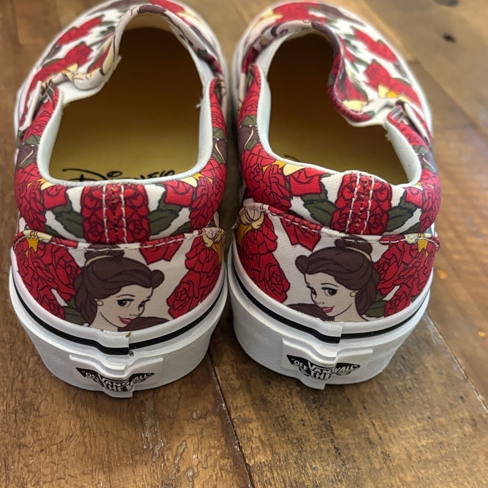 Vans Classic Slip-On
Disney Beauty and the Beast Belle - Picture 4 of 7